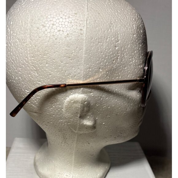 Tortoise Shell Women's Sunglasses - Picture 3 of 9